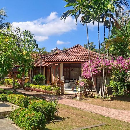 Lovina Beach Hotel Ngoại thất bức ảnh