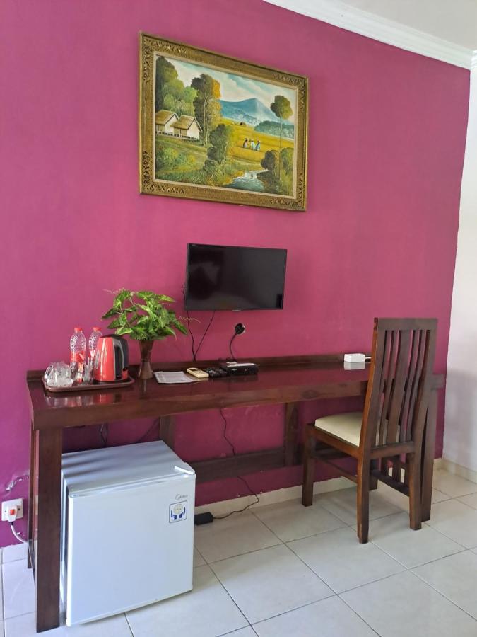 Lovina Beach Hotel Ngoại thất bức ảnh