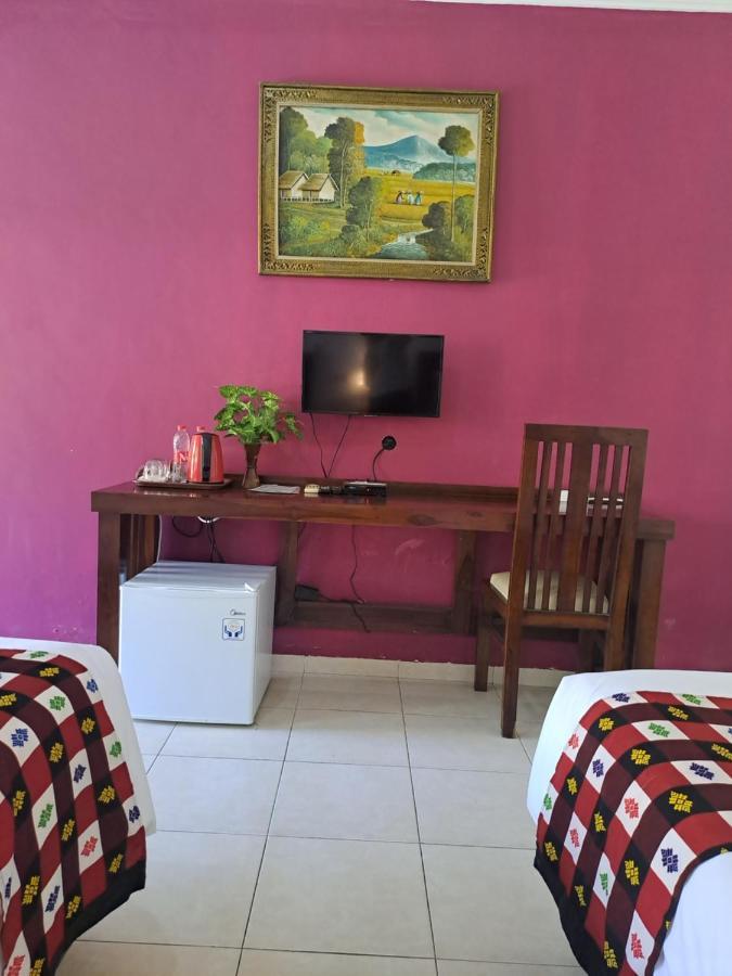 Lovina Beach Hotel Ngoại thất bức ảnh