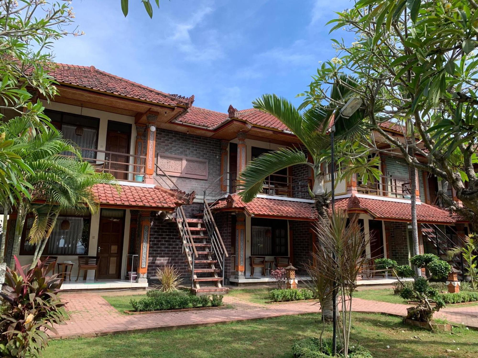 Lovina Beach Hotel Ngoại thất bức ảnh
