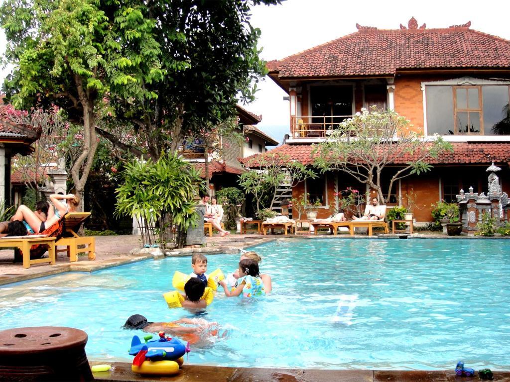 Lovina Beach Hotel Ngoại thất bức ảnh
