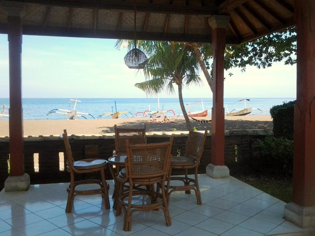Lovina Beach Hotel Ngoại thất bức ảnh