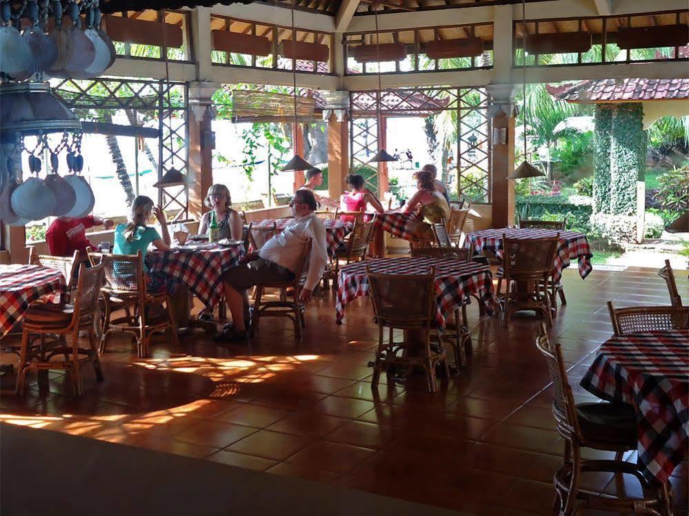 Lovina Beach Hotel Ngoại thất bức ảnh