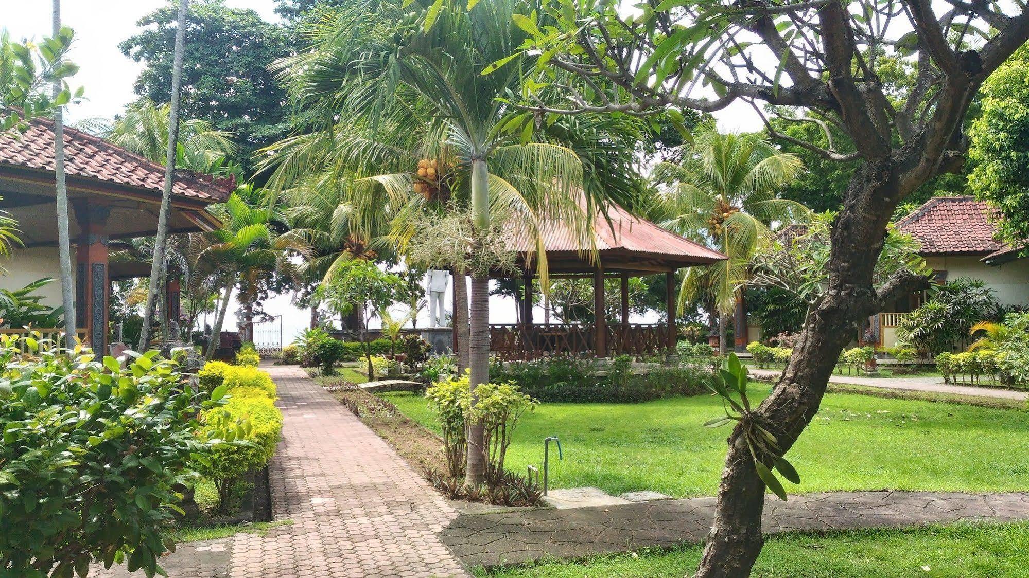 Lovina Beach Hotel Ngoại thất bức ảnh
